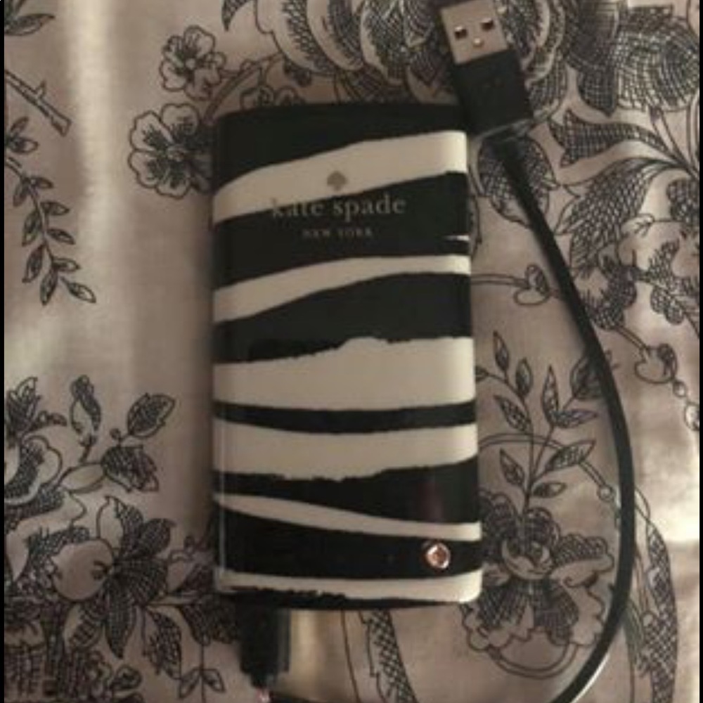 Kate spade phone battery charger